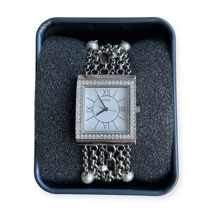 Guess Vintage Women's Silver Watch with Pearl Bracelet